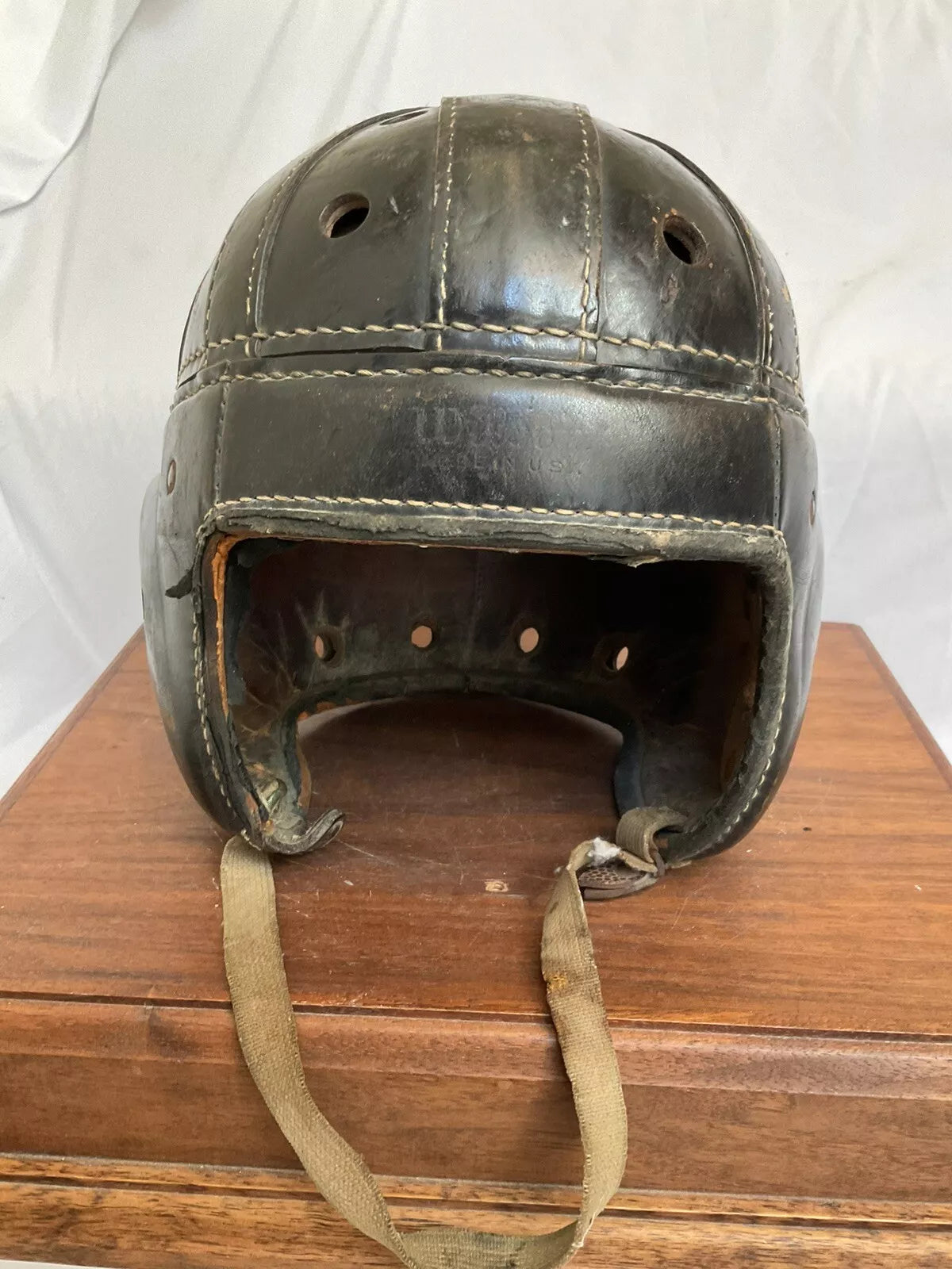 Original Wilson Authentic F2180 Leather Suspension Football Helmet Size 7 1/4 WESTBROOKSPORTSCARDS