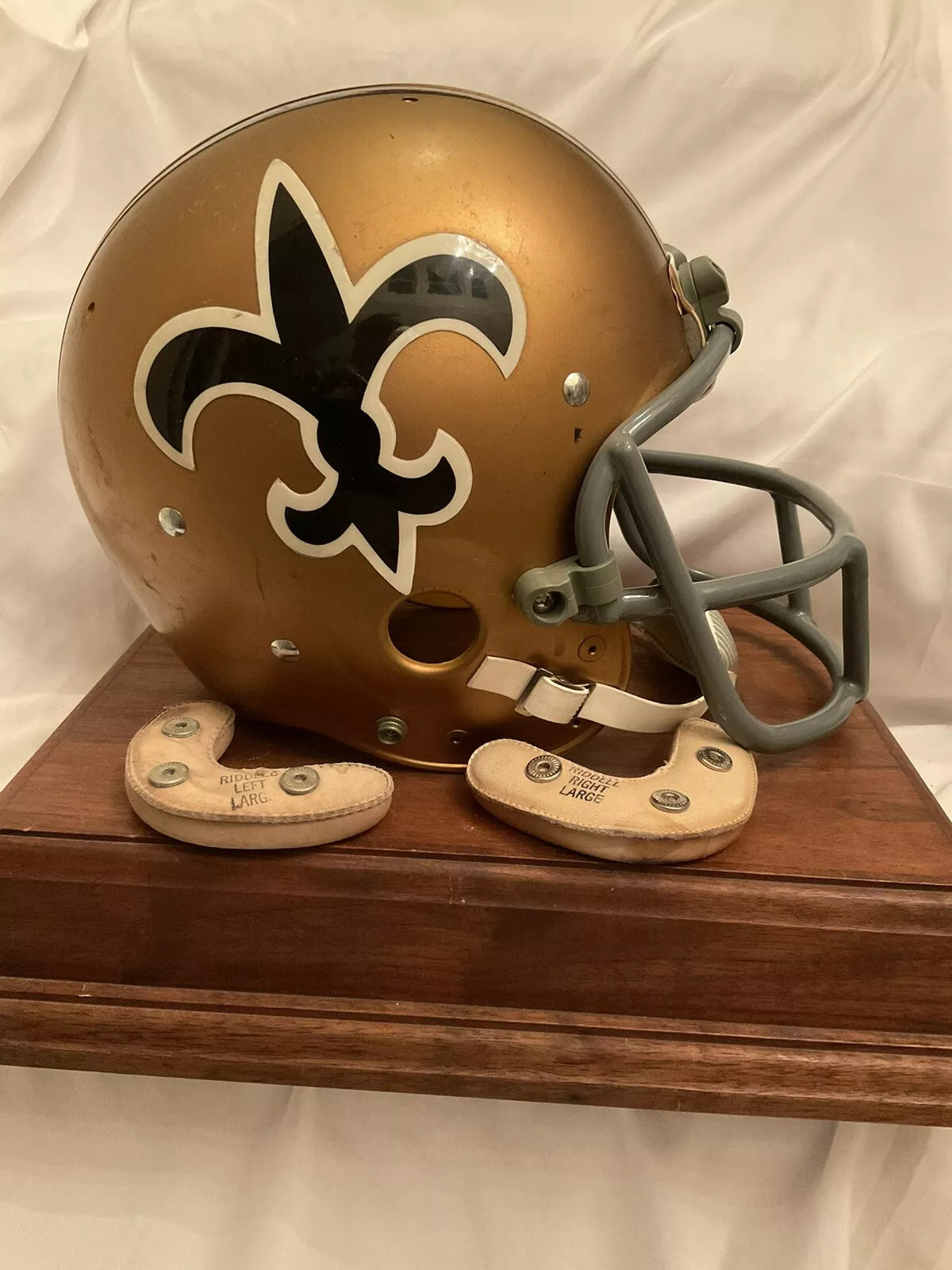 Authentic Riddell 1970s Kra-Lite New Orleans Saints Vintage Football Helmet WESTBROOKSPORTSCARDS