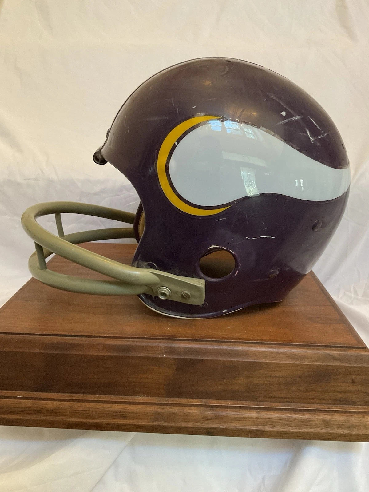 Riddell TK2 Used Suspension Football Helmet Custom Minnesota Vikings Paul Krause WESTBROOKSPORTSCARDS