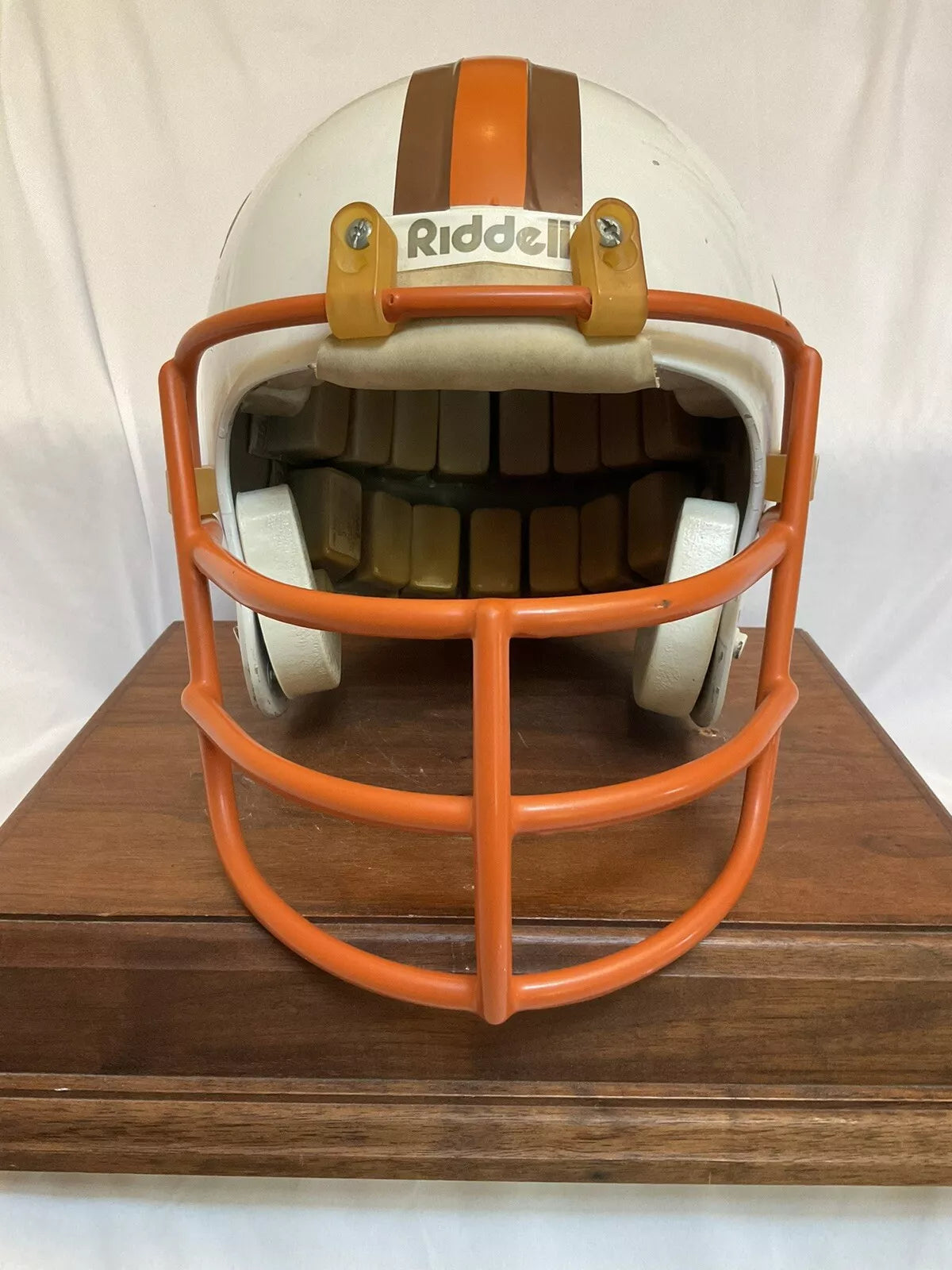 British Columbia B. C. Lions Vintage RARE 1978 Riddell PAC-3 Football Helmet  WESTBROOKSPORTSCARDS   