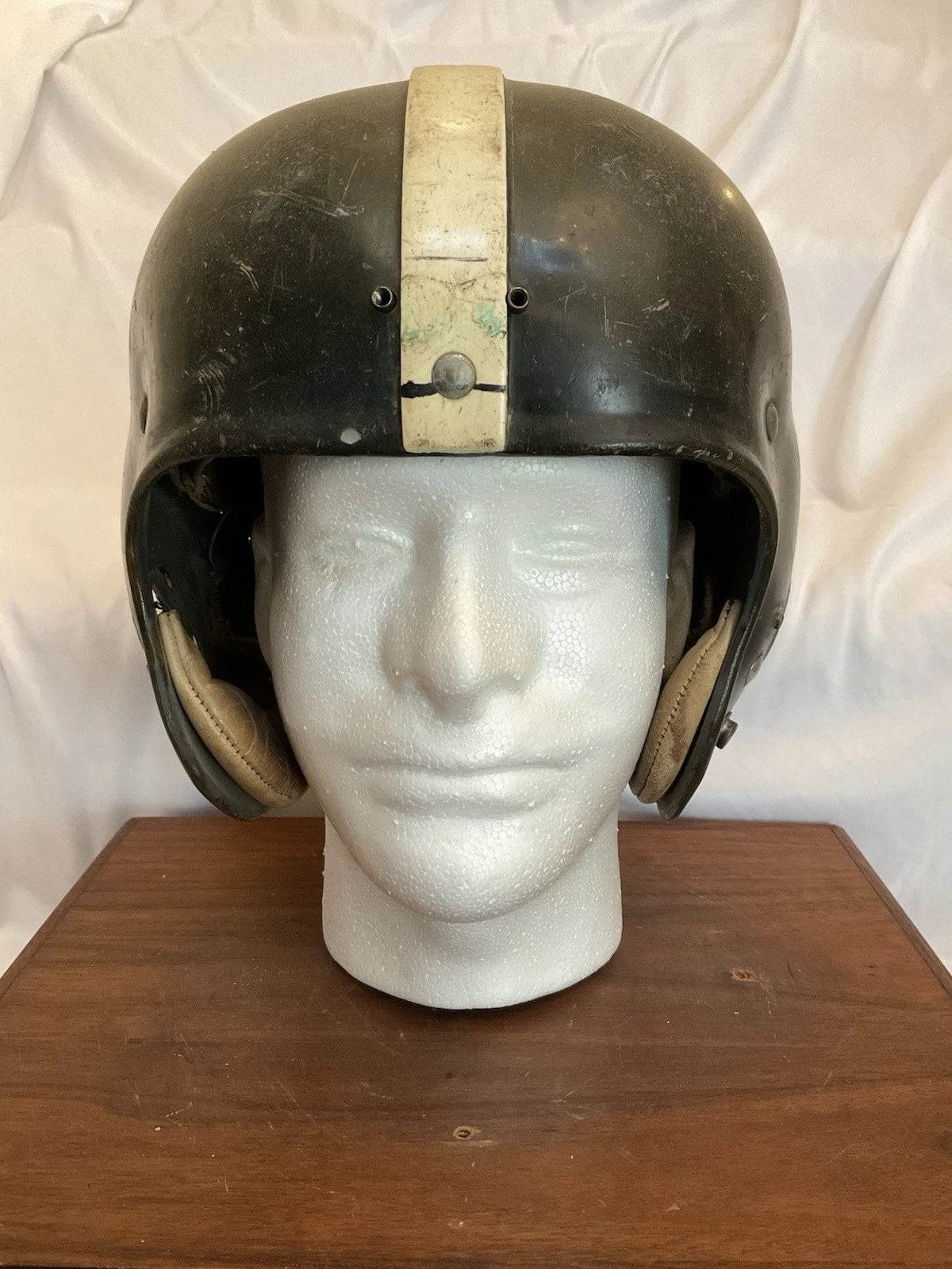 Riddell 1950s RT2 Vintage Football Helmet Black Under Clear Shell WESTBROOKSPORTSCARDS Riddell 1950s RT2 Vintage Football Helmet Black Under Clear Shell WESTBROOKSPORTSCARDS