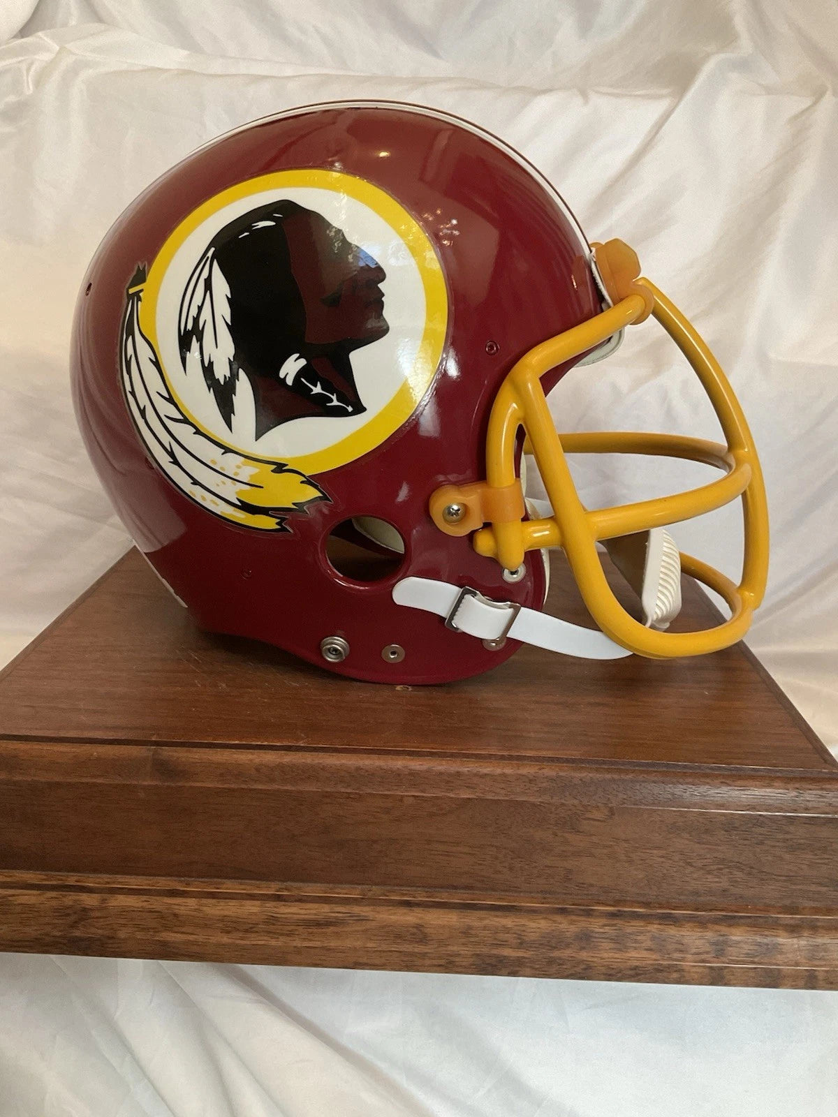 Riddell Football Helmet Custom 1982 Washington Redskins Tucked Feather Riggins WESTBROOKSPORTSCARDS