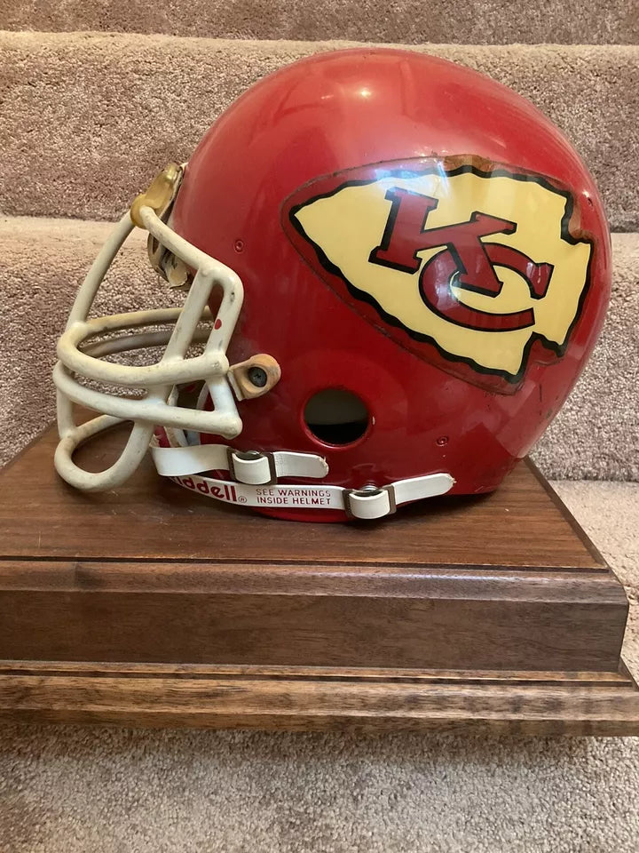 Vintage Riddell WD-1 Football Helmet Kansas City Chiefs Game Used 1983-85 Thomas WESTBROOKSPORTSCARDS