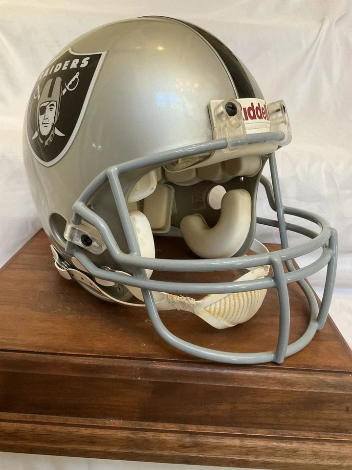 Oakland Raiders RIddell VSR-4 Vintage And Original Football Helmet WESTBROOKSPORTSCARDS