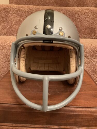 Original Vintage 1960s-1970s Wilson Football Helmet Size 7 Oakland Rai – WESTBROOKSPORTSCARDS Original Vintage 1960s-1970s Wilson Football Helmet Size 7 Oakland Rai – WESTBROOKSPORTSCARDS