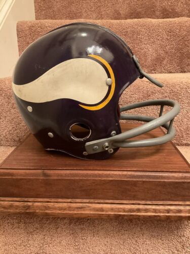 Minnesota Vikings Painted Horns RK2 Style Suspension Football Helmet