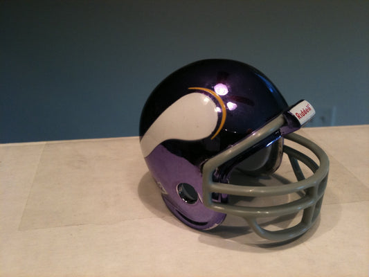 Riddell Pocket Pro and Throwback Pocket Pro mini helmets ( NFL ): Minnesota Vikings 1961-1979 Throwback Chrome Pocket Pro Helmet (with Grey Mask)