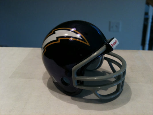 Riddell Pocket Pro and Throwback Pocket Pro mini helmets ( NFL ): San Diego Chargers Throwback Chrome Pocket Pro (Navy helmet with Grey Mask