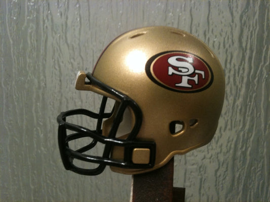 Riddell Pocket Pro and Throwback Pocket Pro mini helmets ( NFL ): San Francisco 49ers Revolution Pocket Pro Helmet (Alternate Black mask)