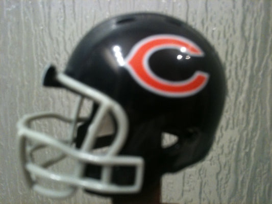 Riddell Pocket Pro and Throwback Pocket Pro mini helmets ( NFL ): Chicago Bears Revolution Pocket Pro Helmet (Throwback Gray mask)