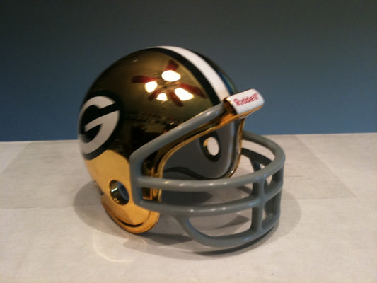 Riddell Pocket Pro and Throwback Pocket Pro mini helmets ( NFL ): Green Bay Packers 1961-1979 Throwback Chrome Pocket Pro Helmet